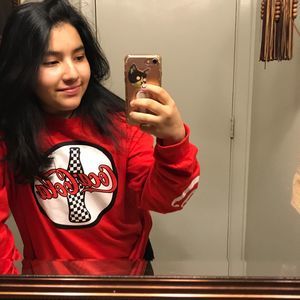 Meet your Posher, Alondra